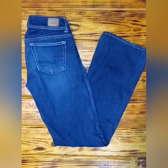 American Eagle Flare Jeans - Picture 4 of 8